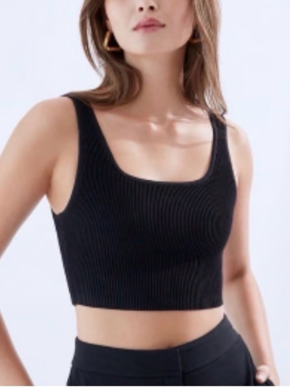 Babaton Aritzia Ribbed Scoop Neck Cropped Tank Top - Black Size Medium